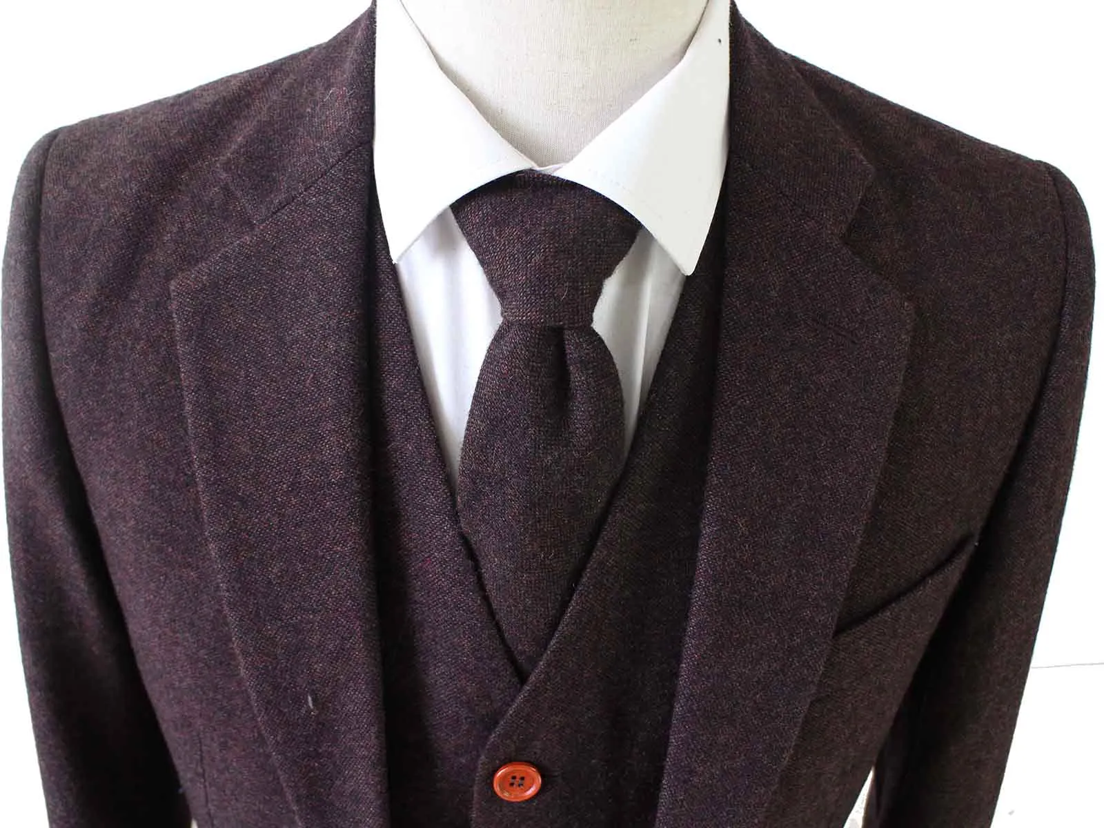 DARK BROWN BARLEYCORN TWEED 3 PIECE SUIT