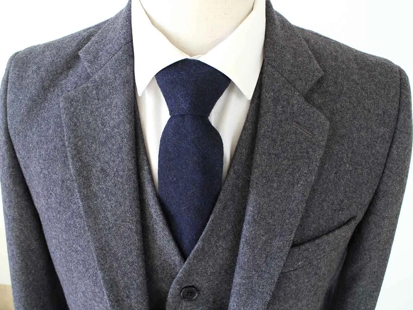 GREY TWILL TWEED 3 PIECE SUIT