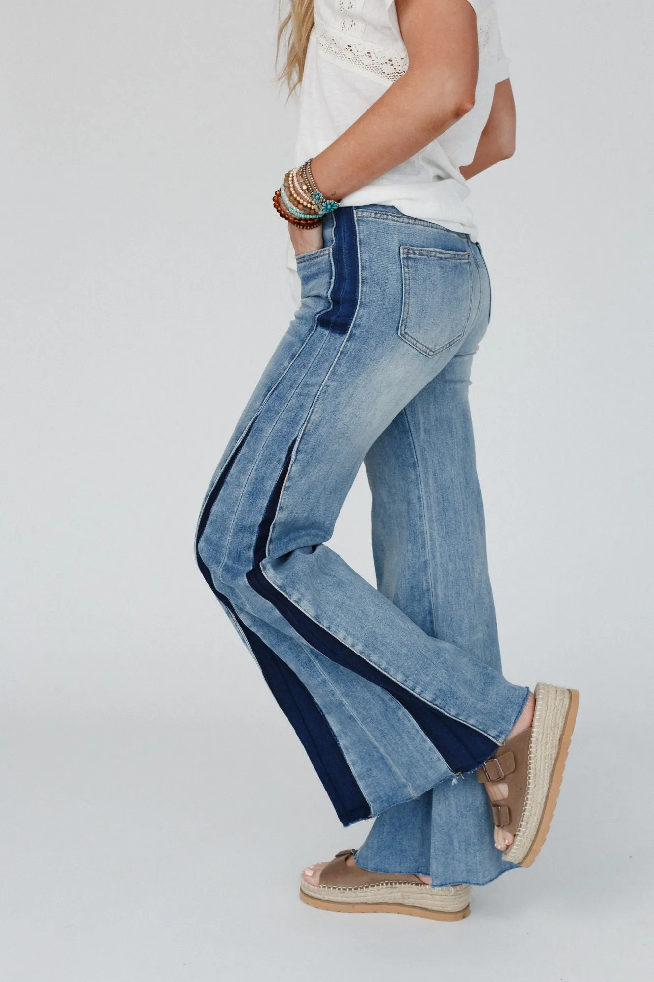 Retro Revival Wide Flare Jeans - Blue