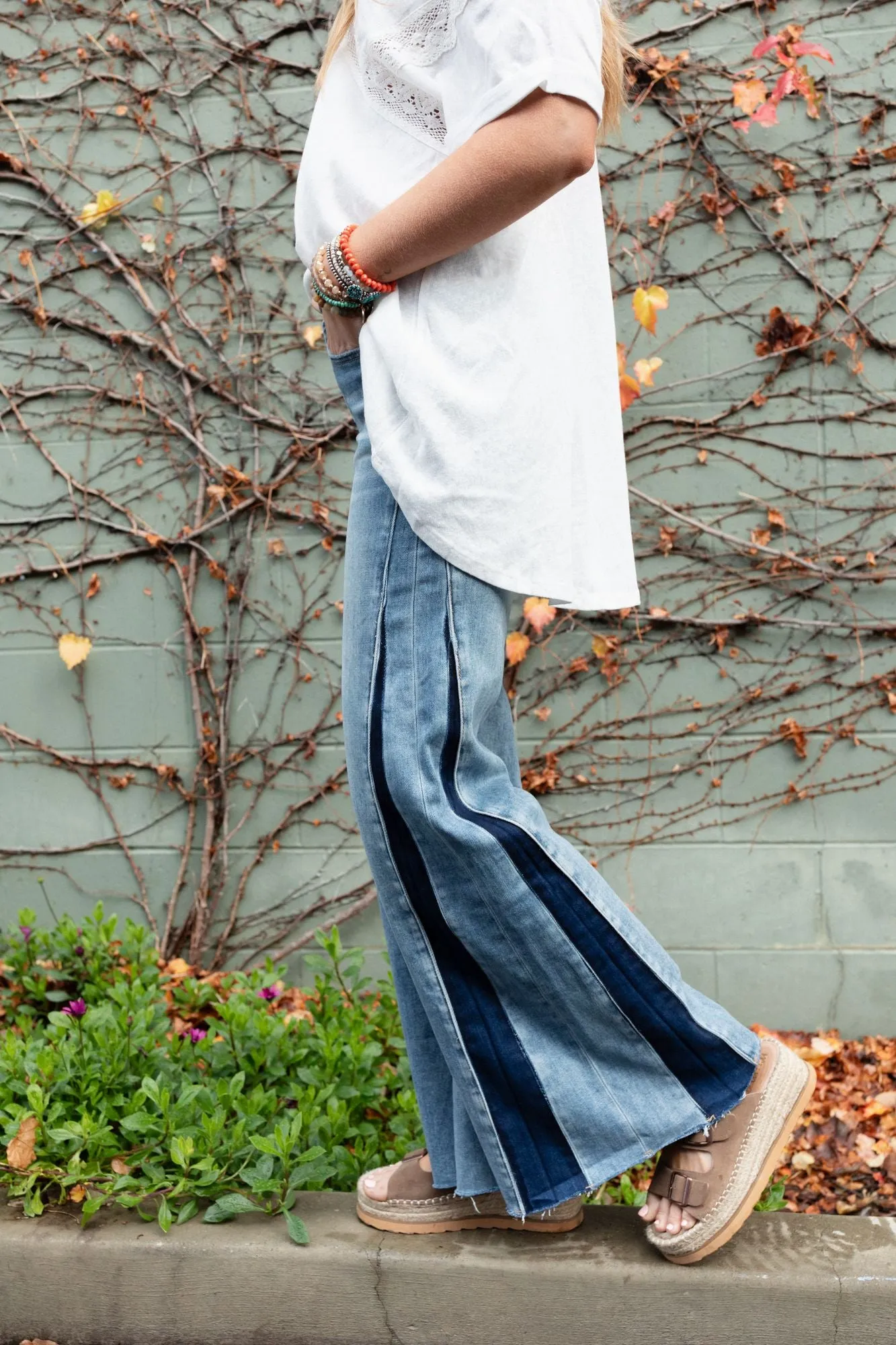 Retro Revival Wide Flare Jeans - Blue