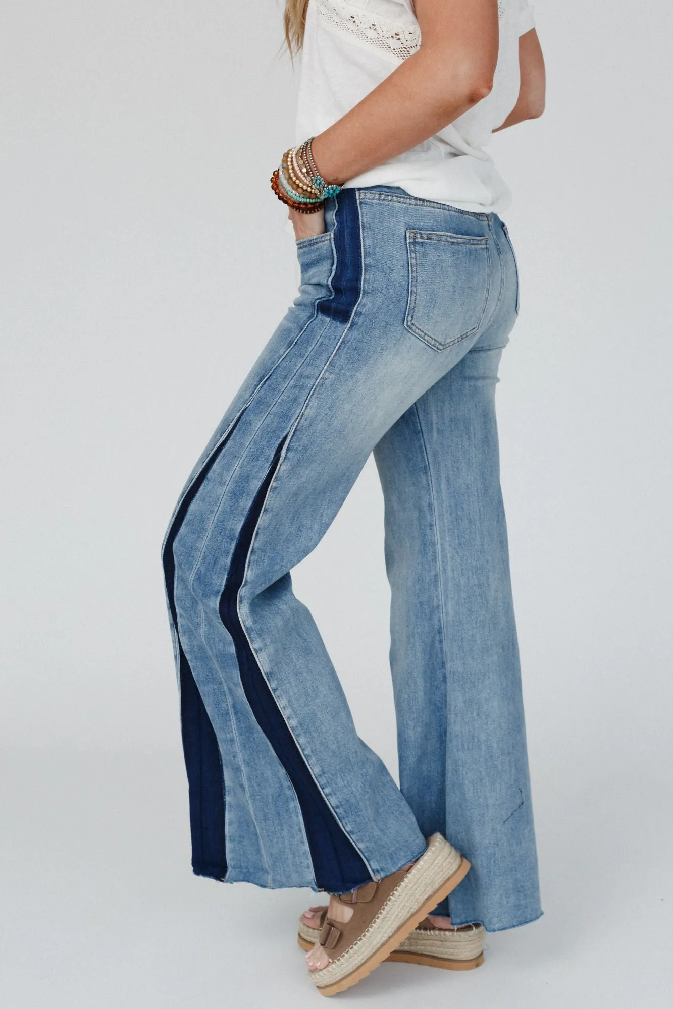 Retro Revival Wide Flare Jeans - Blue